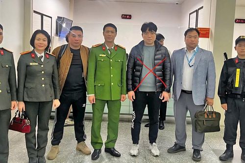Bắt giữ, bàn giao đối tượng người Hàn Quốc bị Interpol 'truy nã đỏ'