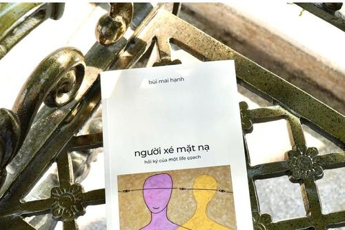 Ra mắt hồi ký 'Người xé mặt nạ' của tác giả Bùi Mai Hạnh