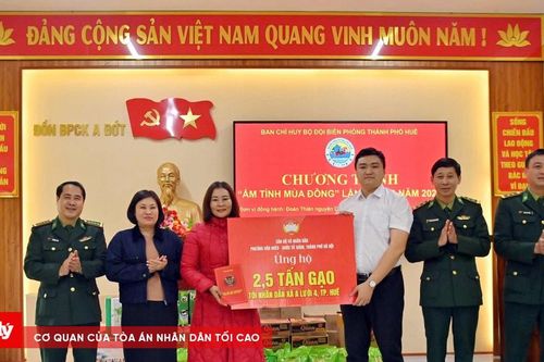 BĐBP TP. Huế nâng bước học sinh biên giới, sẻ chia khó khăn với đồng bào