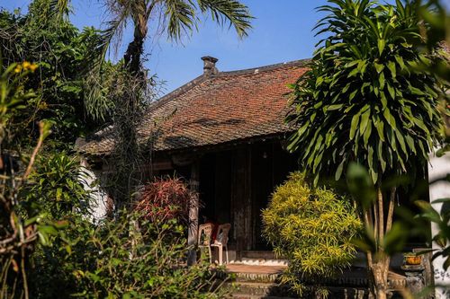 'Báu vật' trong ngôi nhà cổ hơn 100 tuổi, gìn giữ qua 4 thế hệ ở Hà Nội