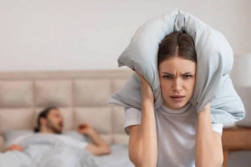 8 cách đơn giản khắc phục chứng ngáy và cải thiện giấc ngủ