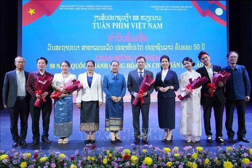 Nhịp cầu văn hóa gắn kết Việt - Lào