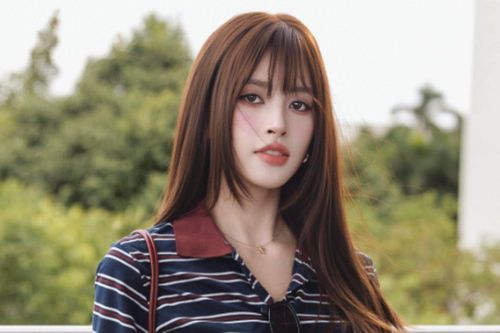 Thời trang đời thường của Hoa hậu Tiểu Vy