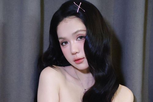 Đồng hồ 600 triệu của Ngọc Trinh