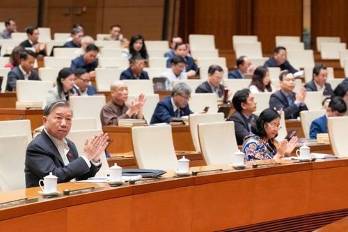 Quốc hội thông qua 3 dự án luật liên quan đến tư pháp