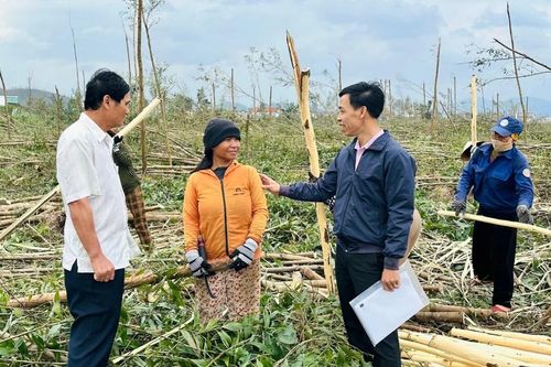 Tiếp sức cho người dân tái thiết sau bão lũ