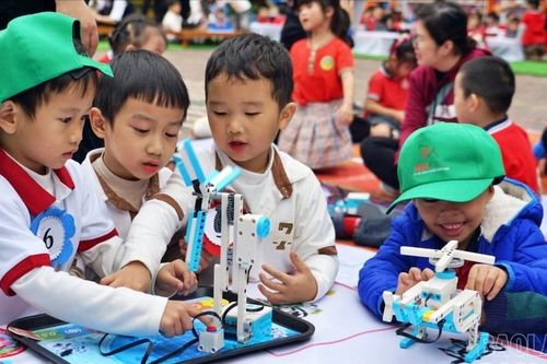 Hấp dẫn Ngày hội STEM – Robotics tại Trường Mầm non Hoa Ban