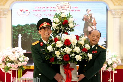 Kỷ niệm 10 năm thành lập Câu lạc bộ Cựu Chiến binh - Cựu học sinh Trường cấp III Lê Hồng Phong