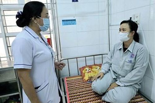 Siết chặt an toàn thực phẩm tại bếp ăn công nghiệp và trường học