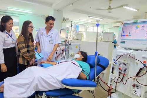 Sử dụng ghế chạy thận - nhiều bệnh nhân ở Khánh Hòa thêm cơ hội điều trị