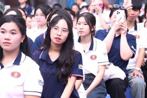 Xét tuyển đại học phía Nam 2025, tỷ lệ ảo vượt 170%