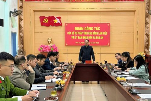 Đoàn công tác Sở Tư pháp làm việc với UBND xã Hòa An