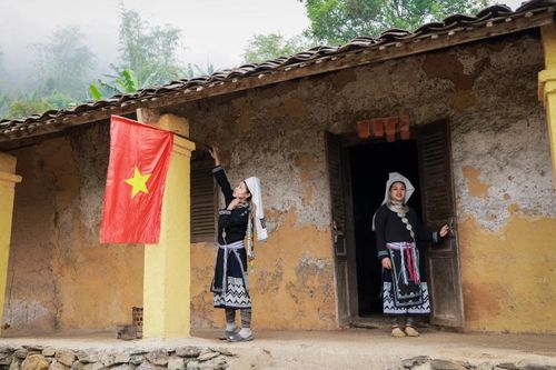 Nhà trình tường của người Dao Tiền - Nét kiến trúc bền vững giữa đại ngàn