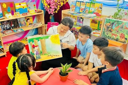 TPHCM quan tâm giáo dục mầm non dành cho con công nhân
