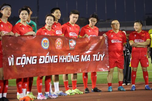 Dàn tuyển thủ Việt Nam hội ngộ HLV Park Hang-seo