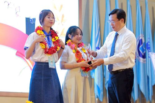 192 đề tài xuất sắc được vinh danh