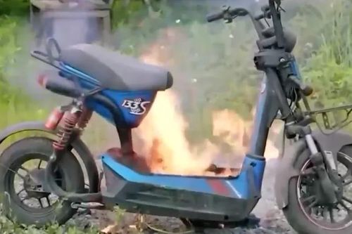 Cách xử lý đám cháy pin xe điện