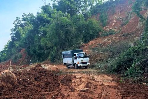 Lâm Đồng: Đèo Gia Bắc thông tuyến sau gần 4 ngày gián đoạn vì sạt lở