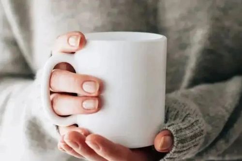 Cách uống nước mùa đông giúp bạn bảo vệ sức khỏe