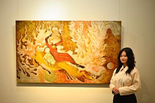 Họa sĩ gen Z khơi nguồn kết nối giới trẻ với văn hóa truyền thống