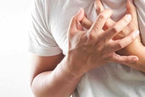 Cứu người đàn ông 49 tuổi thoát khỏi 'cửa tử' do vỡ kén khí phổi