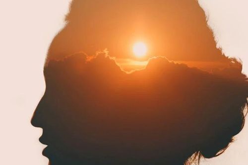 Sundowning: Hội chứng sa sút trí tuệ ít được nói đến nhưng cực kỳ phổ biến