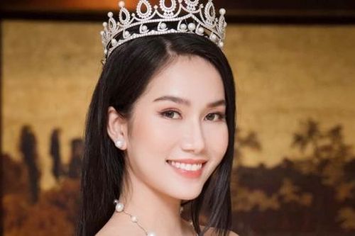 Á hậu đình đám của Vbiz ở tuổi 27: Vừa đỗ học bổng tiến sĩ 3 tỷ đồng