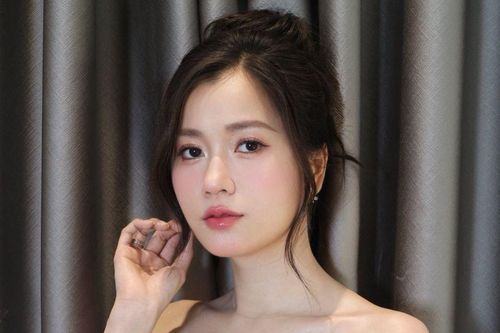 Chiếc túi 100 triệu đồng của Lâm Vỹ Dạ