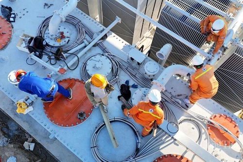 Đóng điện kháng bù ngang TBA 500kV Thanh Hóa