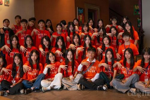 Le Soleil: Sân chơi sáng tạo lan tỏa yêu thương của học sinh Hà Nội