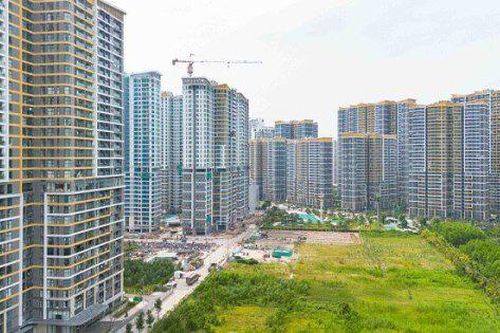 Tồn kho căn hộ TP HCM thấp kỷ lục, giá sơ cấp tăng 21%