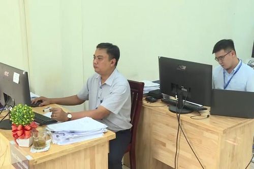 Gần 4.000 công chức, viên chức được điều động về cấp xã