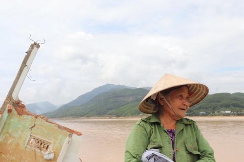 Nước mắt phù sa