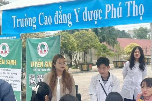 Ngày hội tư vấn việc làm xã Hạ Hòa