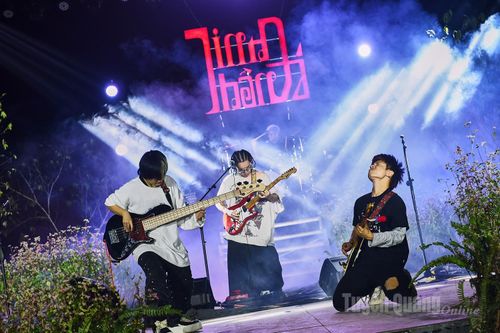'Rock - Tinh thần đá': Bữa tiệc âm nhạc thổi bùng sức nóng giữa Cao nguyên đá