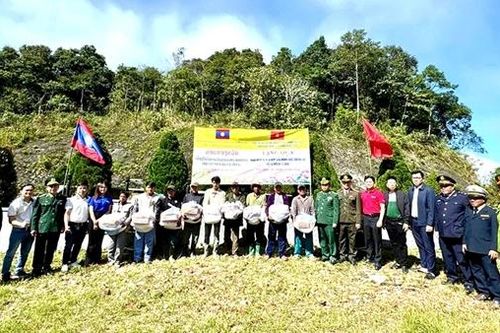 Chung sức giữ bình yên biên giới Việt – Lào