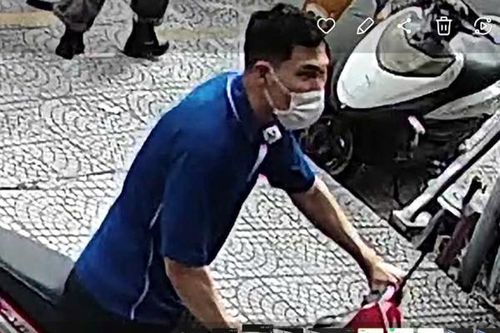 Màn 'biến hình' không hoàn hảo của kẻ cướp giật 5 chỉ vàng