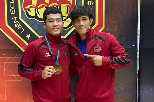 Học trò Nguyễn Trần Duy Nhất đấm gục võ sĩ Hàn Quốc sau 90 giây