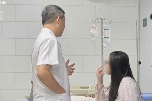Không kiểm soát được cơ thể sau 3 năm lạm dụng bóng cười