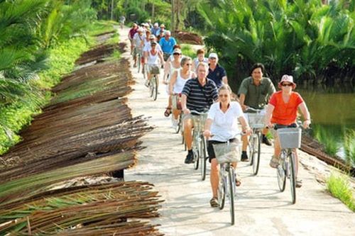 Du lịch Việt Nam lập kỷ lục đón trên 19 triệu lượt khách quốc tế