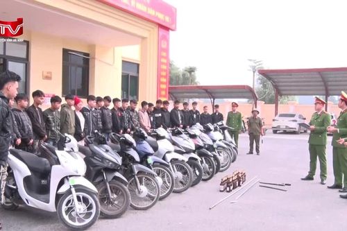 Giữa đêm gọi 'viện binh' mang hung khí đi hỗn chiến
