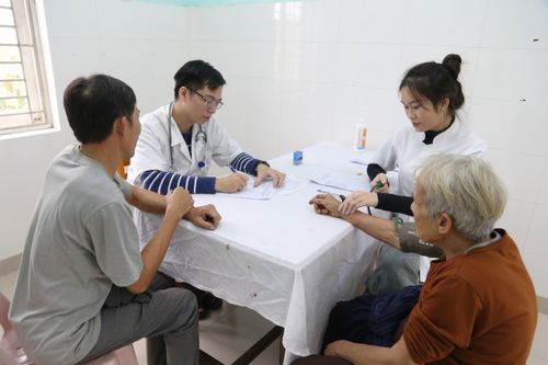 Chung tay chăm sóc sức khỏe nạn nhân chất độc da cam ở xã Nam Đông và Khe Tre, TP Huế