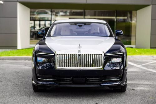 Xe điện hạng siêu sang cũng khó bán?