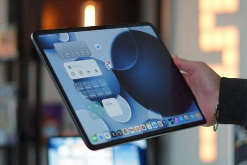 Apple khôi phục đa nhiệm quen thuộc trên iPadOS 26.2