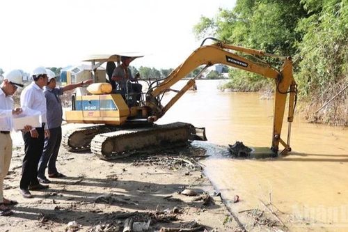 Khẩn trương tu sửa công trình thủy lợi, hỗ trợ người dân tái sản xuất sau lũ