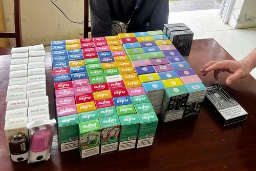 Bộ đội Biên phòng TP Đà Nẵng thu giữ 124 máy hút thuốc lá điện tử