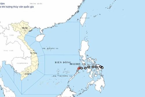 Áp thấp nhiệt đới suy yếu thành áp thấp trước khi vào Biển Đông