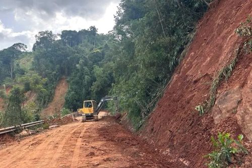 Lâm Đồng: Giới hạn phương tiện qua đèo Gia Bắc vì sạt lở