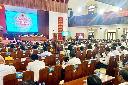 TP Cần Thơ chuyển đổi mô hình tăng trưởng gắn với nhân lực chất lượng cao