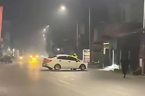 Tài xế vi phạm nồng độ cồn, hất văng CSGT lên nắp capô ở Thái Nguyên